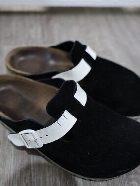 Women's Birkenstock Clogs Size 6